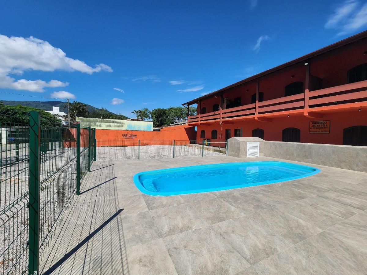 0001.05 - Maranduba - Apto - 2 Dormitorio - 8 Pessoas - 2 Quadras Do Mar - Piscina - Wi-Fi Ubatuba Exterior photo